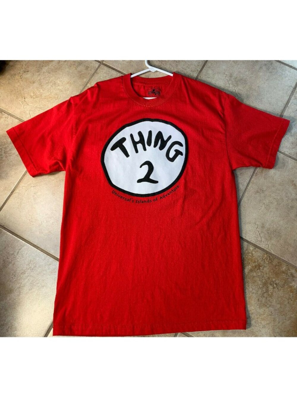 Adults Universal Studios Island of Adventure "Thing 2" T Shirt Large Red U25-42